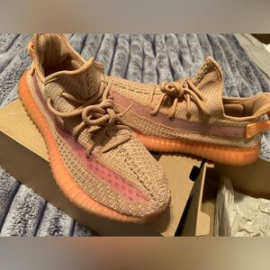YEEZY BOOST 350 CLAY SIZE 6.5 M, 8W
